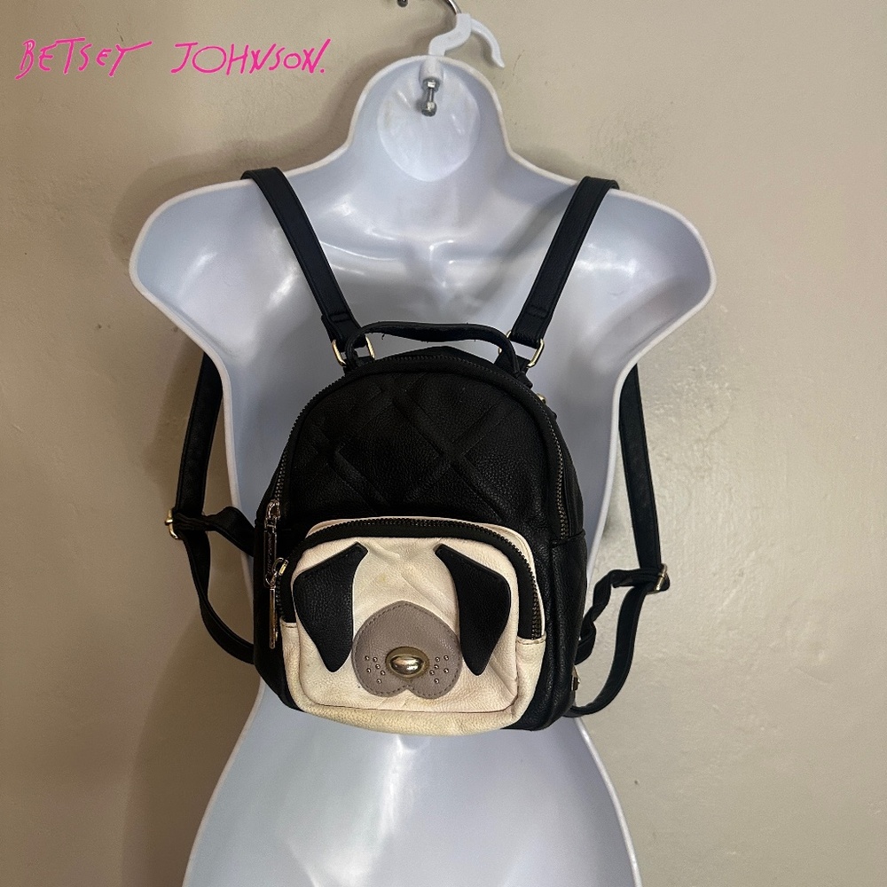 Betsey Johnson Doggy Bag Small Vegan Leather Backpack 8x7x4" Gently worn